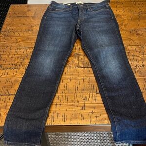 Women’s Universal Thread High Rise Skinny Jeggings.